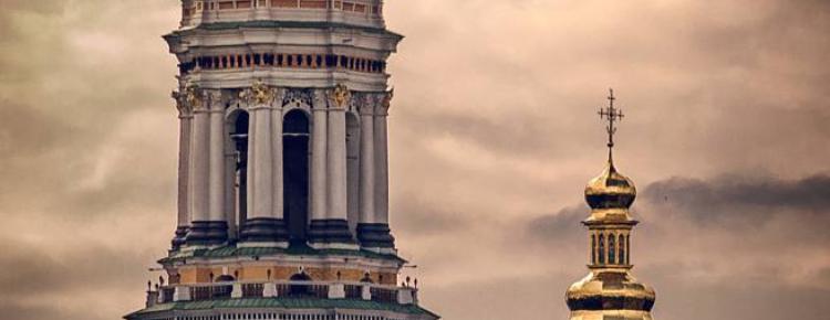 Велика лаврська дзвіниця чекає на відвідувачів