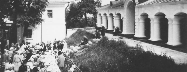 “Memories of Kyiv-Pechersk Lavra” photo project Revival of monastic life in Kyiv-Pechersk Lavra in the 1980s зображення 3
