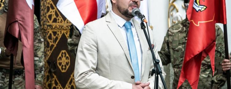 «Орша 1514. Пліч-о-пліч перемагаємо»: у Лаврі представили хоругви-символи історичної перемоги зображення 13