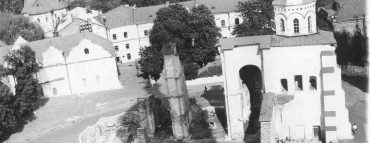 Research of the ruins of the Dormition Cathedral in 1982 Research of the ruins of the Dormition Cathedral in 1982