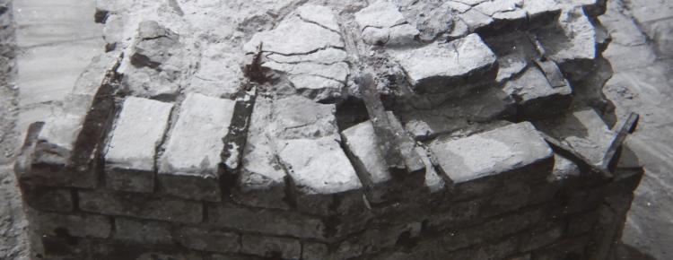 Masonry of the Cathedral dome (1982)