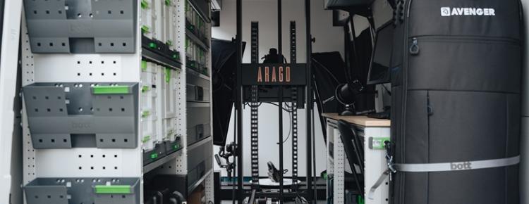 Мобільна станція цифровізації Ark III зсередини. Мобільна станція цифровізації Ark III зсередини.