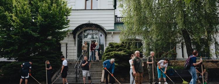 Біля Дальніх печер Києво-Печерської лаври відбулася толока зображення 5