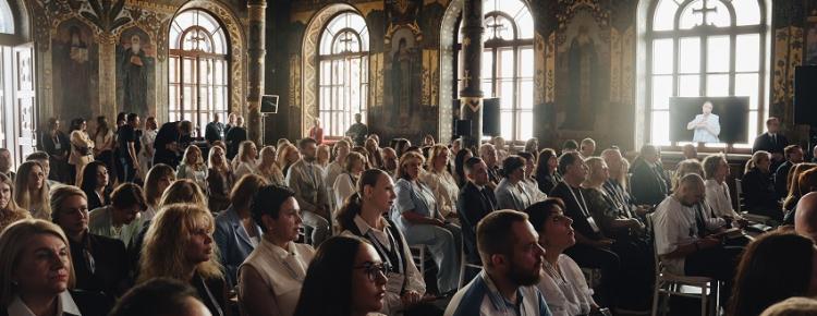 У Києво-Печерській лаврі відкрили програму VI Саміту перших леді та джентльменів зображення 7