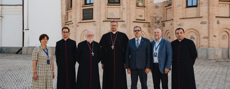 Святиня, що об’єднує християн: делегація Святого Престолу відвідала Києво-Печерську лавру зображення 7