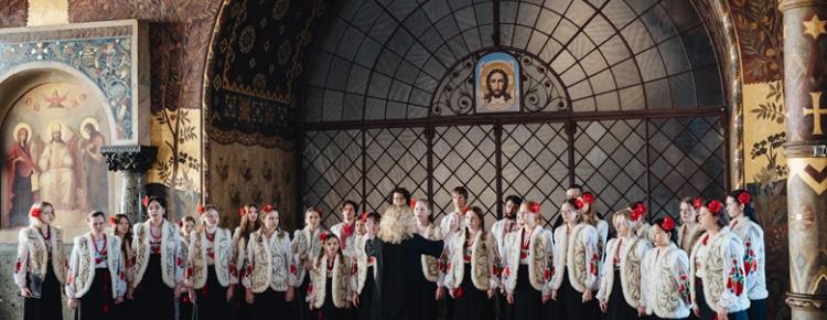 «Ми славимо Пасху Христову»: дівочий хор у Лаврі виконав духовні твори різних часів зображення 3