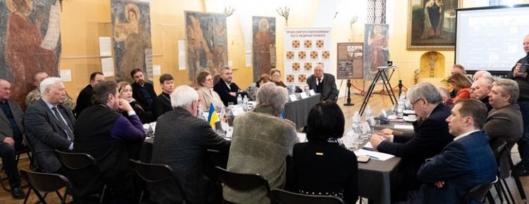 Ювілейний сезон «Ордену Святого Пантелеймона»: засідання Поважної ради у Києво-Печерській лаврі зображення 2