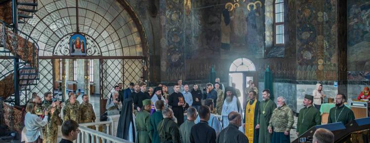 Військові ікони для ЗСУ: у Лаврі освятили і передали нові образи зображення 2
