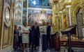 Провідний лектор (екскурсовод) Катерина Воєвудська проводить екскурсію Успенським собором